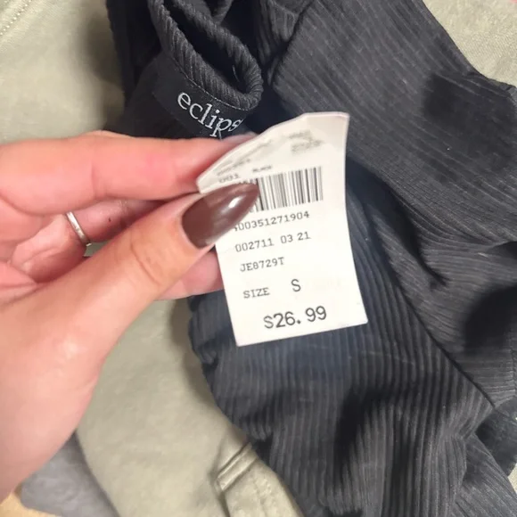 Eclipse Black Ruched Crop Top - Picture 2 of 2